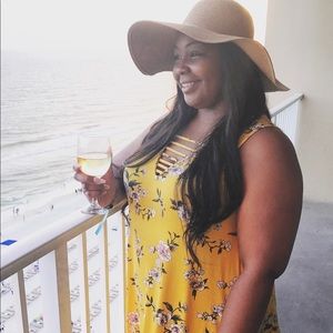 Meet your Posher, Danica